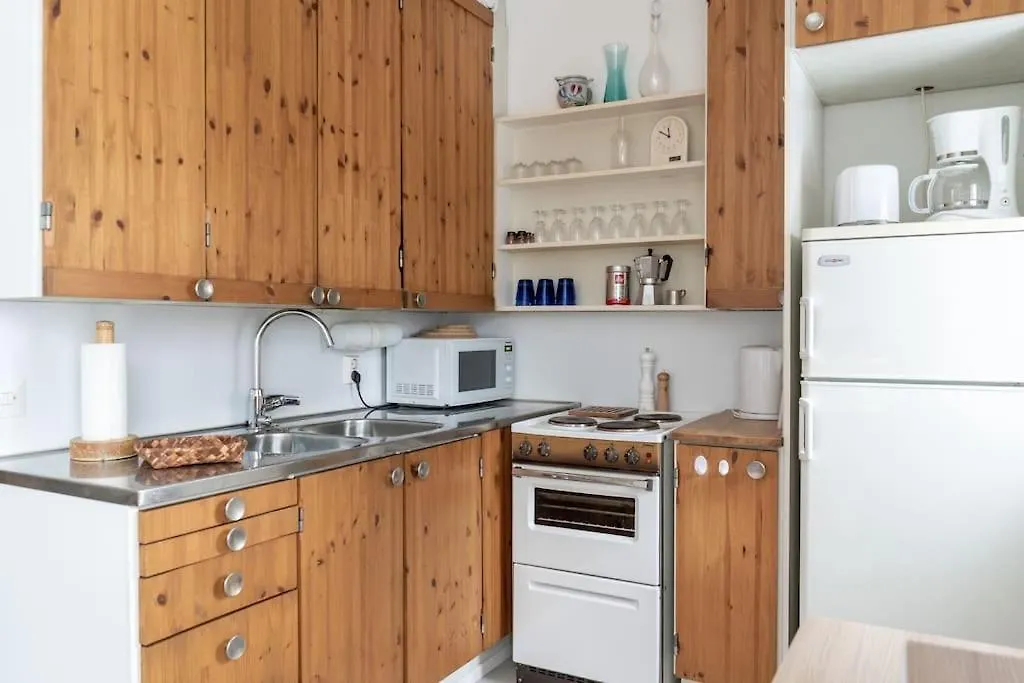 Studio Apartment In Katajanokka Helsinki